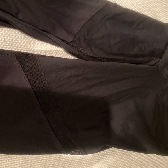 Lululemon Core Kicker Crop Black Capri Leggings - Picture 11 of 12